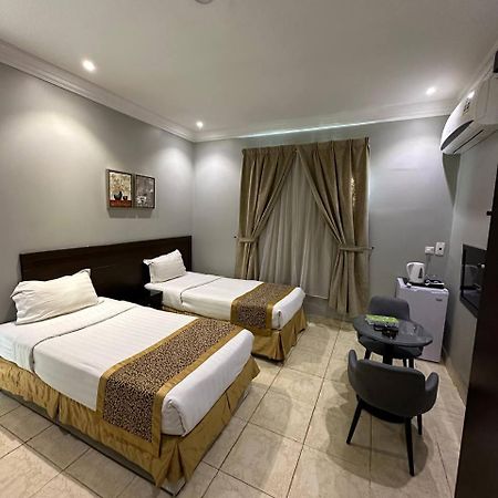 Al Rawda - Hotel Tabuk Bagian luar foto