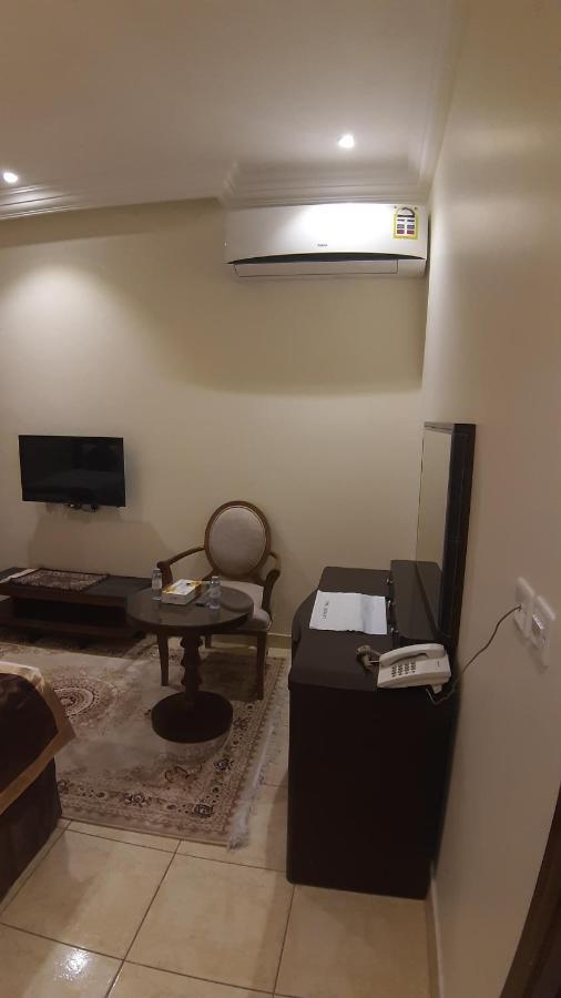 Al Rawda - Hotel Tabuk Bagian luar foto