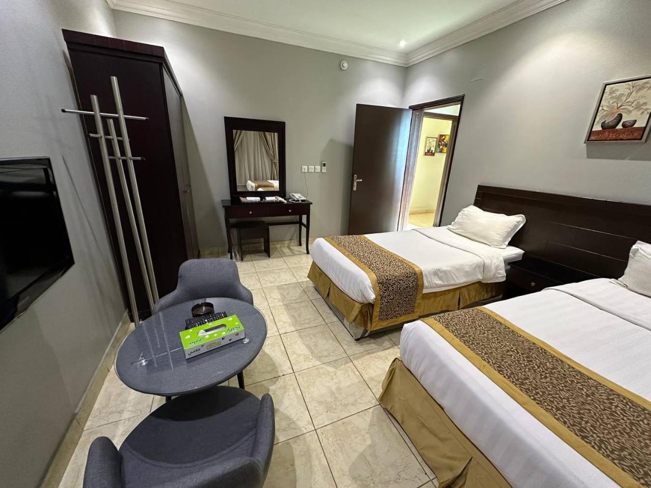 Al Rawda - Hotel Tabuk Bagian luar foto
