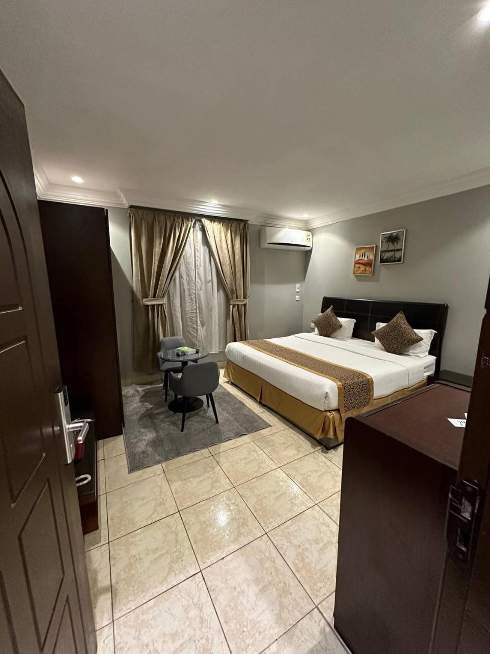 Al Rawda - Hotel Tabuk Bagian luar foto